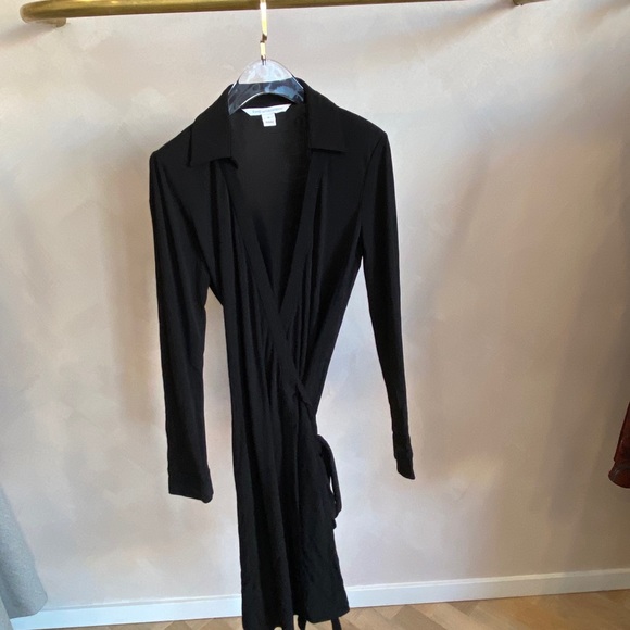 Diane Von Furstenberg Black Wrap Dress - Picture 6 of 10